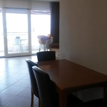 Villa Beach * Κουσάντασι